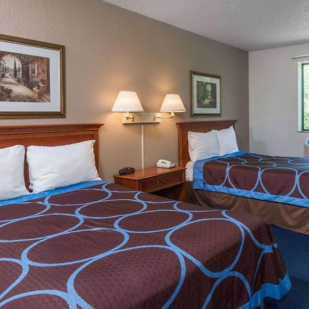 Hotel Super 8 By Wyndham Delmont Exterior foto