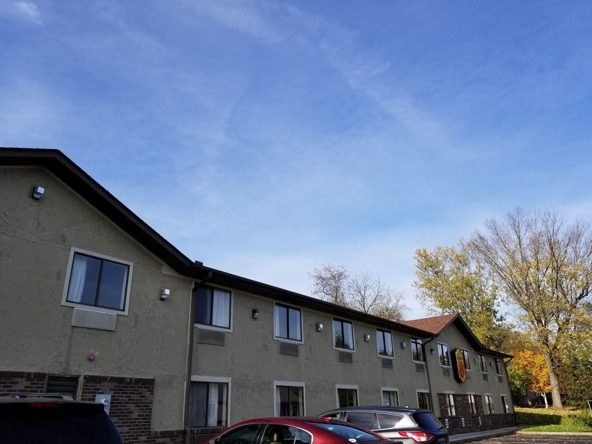 Hotel Super 8 By Wyndham Delmont Exterior foto